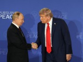 Trump da un nuevo volantazo y ahora invita a Ucrania a "atacar al país invasor" para "ganar la guerra" contra Rusia