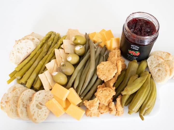 Southern Garden Harvest: Pickled Veggies & Seasonal Meal Ideas