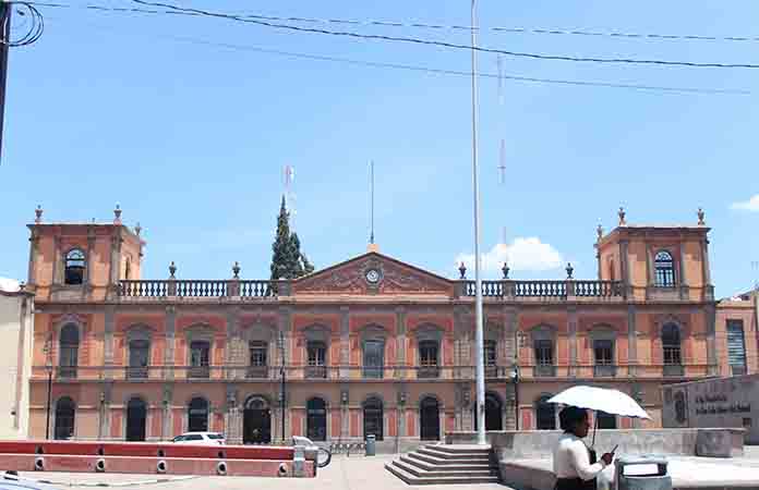 UASLP, única en el país que rechaza auditoría: Lecourtois