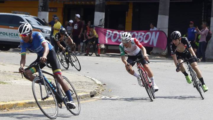 Un insólito trámite burocrático le impide debutar en las grandes ligas del ciclismo de Europa a la nueva joya del ciclismo colombiano