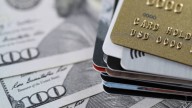 Dólar oficial y dólar tarjeta: banco por banco, a cuánto cotizan este martes 26 de agosto