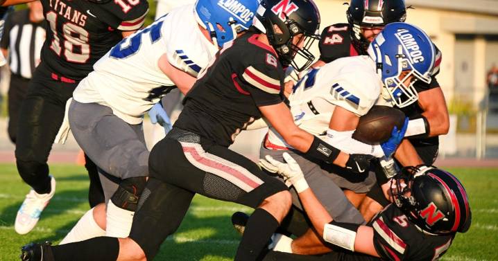 High school football scores