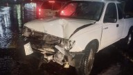 Camioneta impacta contra muro en la avenida Tecnológico durante la madrugada