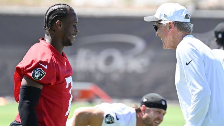 Focus for Pete Carroll, Geno Smith goes beyond homecoming