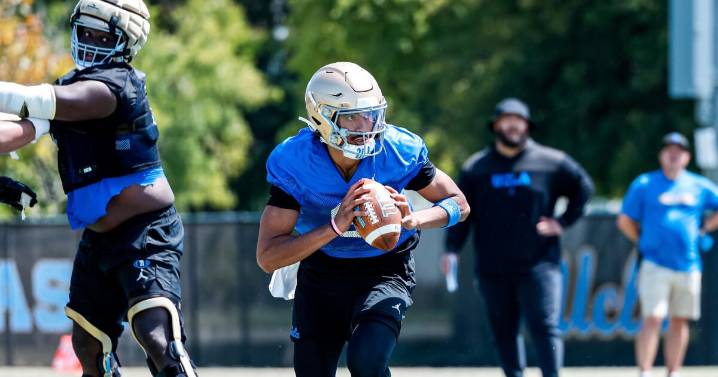 His Tennessee turmoil behind him, Nico Iamaleava forges a happy UCLA homecoming