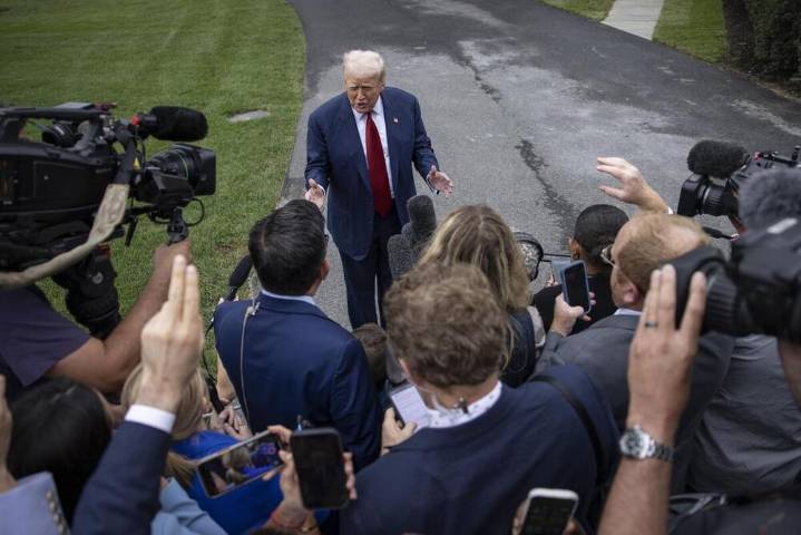 EEUU Trump amenaza con revocar los permisos a NBC y ABC Europa Press