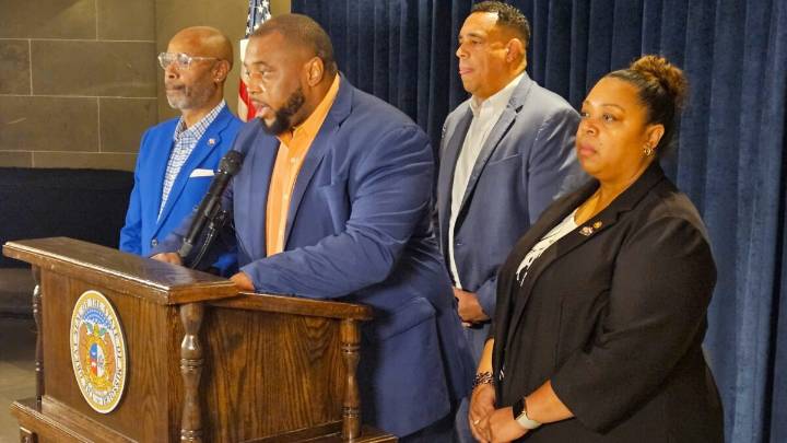 Black lawmakers vow to block Missouri GOP push for new congressional districts