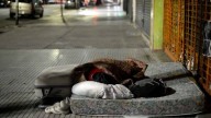 En CABA, la cantidad de personas en situación de calle aumentó 37,6% en un año