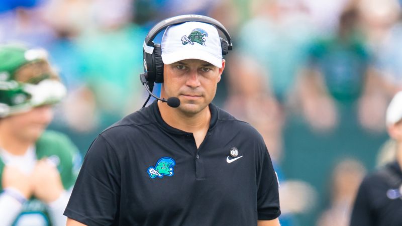 Tulane head coach has choice words for Northwestern after Hurricane Katrina uniform tribute gets denied