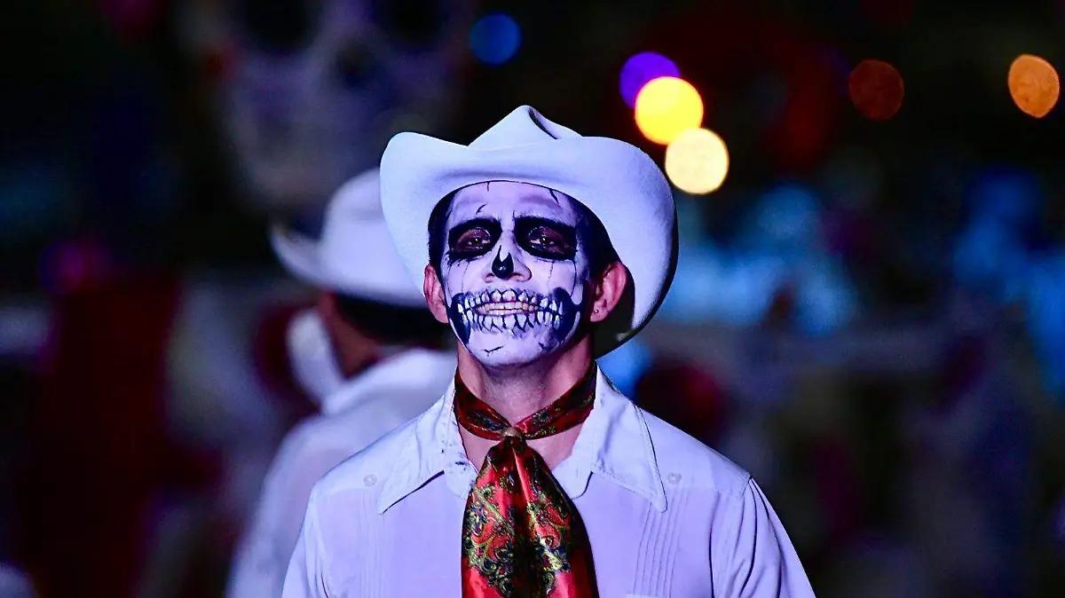 Carros alegóricos y catrinas formarán el desfile “De un jalón pa’l panteón”, en Orizaba