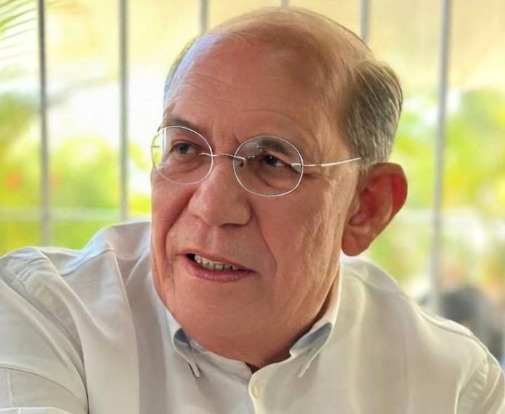 Omar González: Las maniobras de EEUU acorralan a Nicolás Maduro