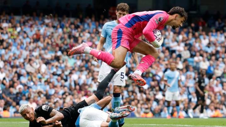 Tottenham haunt Man City again, Villa lost at Brentford