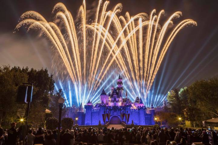Mitch Albom: With big crowds, high prices, is Disney still ‘the happiest place on earth’?