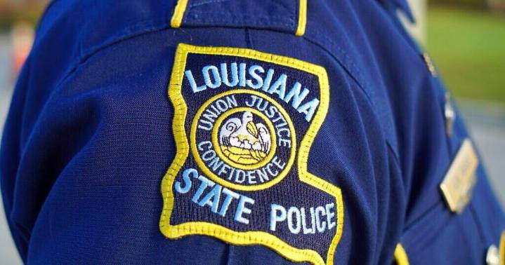 Baton Rouge man charged with staging crash on basin bridge