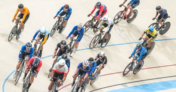 Ciclistas aprueban la pista de Peñalolén: “Tenemos un velódromo que está a nivel mundial”