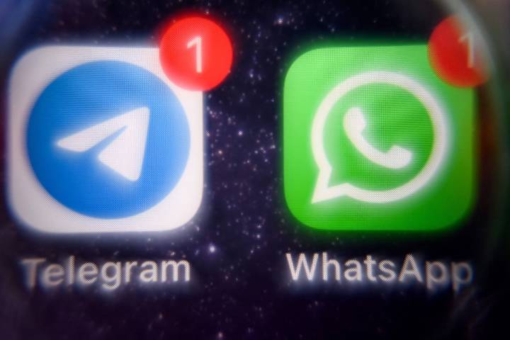 Bajo vigilancia. Rusia restringe llamadas en WhatsApp y Telegram en su nuevo plan de manipulación de internet