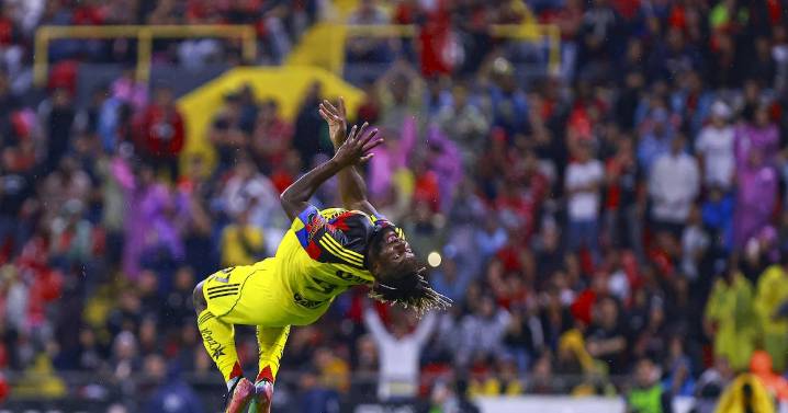 ¡Exceso de aura! Afición del América le pone nuevo apodo a Saint