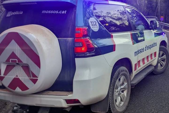 Detienen a un hombre por apuñalar y lanzar por la ventana a su mujer en Manresa (Barcelona)