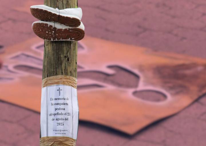 “Su infraestructura cobra vidas”, acusa URBE en manifestación por adolescente atropellada