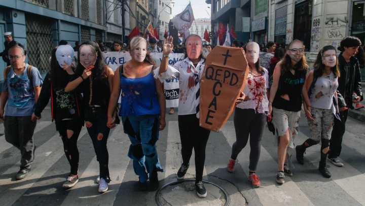 La condonación de los créditos estudiantiles sigue siendo una prioridad ciudadana