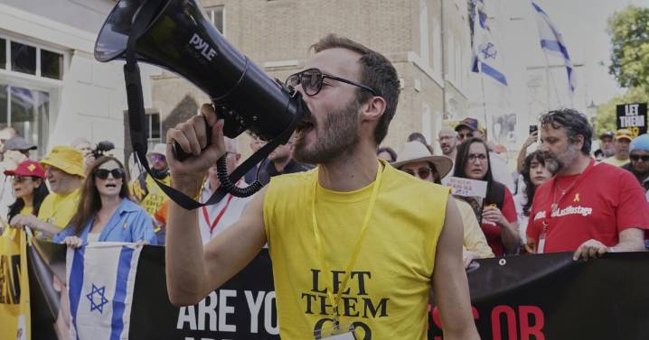 London rally demands release of hostages in Gaza as Mideast tensions grip U.K.