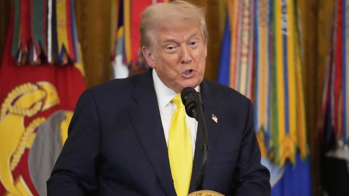 Trump honors Purple Heart recipients, including some who sent him their medals after Butler assassination attempt