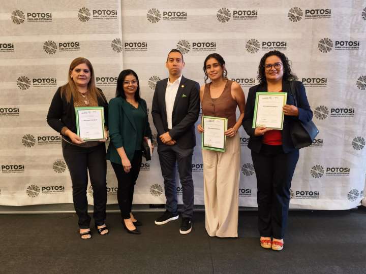 SEER RECONOCE A DOCENTES DESTACADOS EN TUTORÍA EDUCATIVA