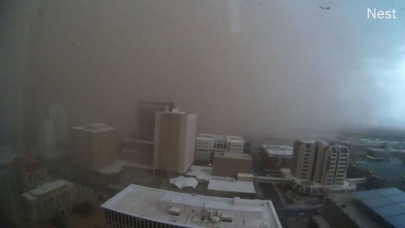 "Visibilidad casi nula": así fue la gigantesca tormenta de polvo que cubrió Arizona