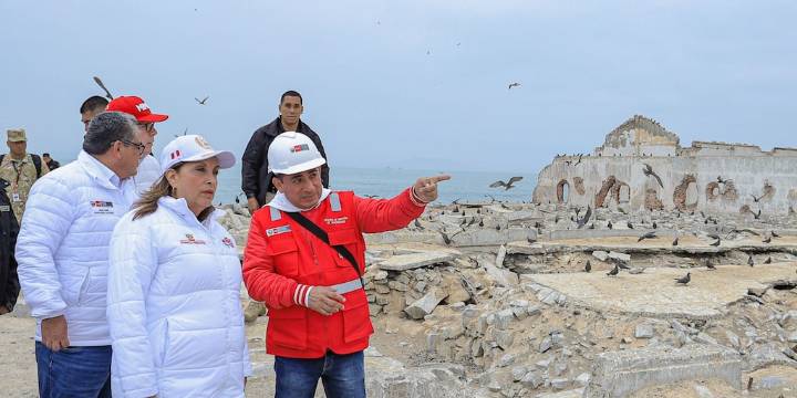 Dina Boluarte visita El Frontón: proyectan que en enero iniciaría la demolición para construcción del penal