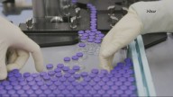 New COVID vaccine rules cause confusion, uncertainty in Oregon and Washington