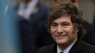Los detalles de la atípica cena en Olivos: Milei les dio una clase de economía a los diputados y vieron la última película de Francella