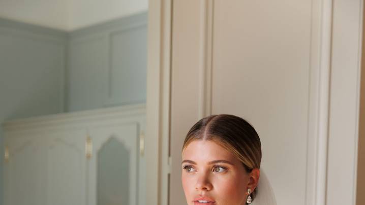 An Ode to the Queen of Clean Girl Beauty: 11 of Sofia Richie Grainge's Best Looks