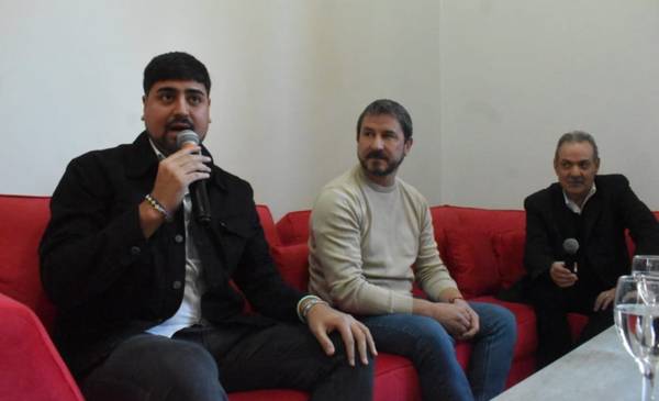 Yoel Hernández anunció el festival solidario “Mi Lugar” en Trelew