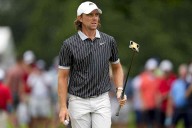 Cantley gets hot late, ties Fleetwood for lead