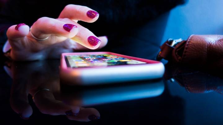Trump amenaza con imponer aranceles y limitar chips a países que no quiten tasas digitales