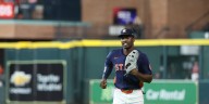 Jesús Sánchez robs two home runs in same game