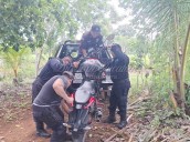 Policía resguarda moto abandonada en vía Tizimín-Colonia Yucatán; buscan a su dueño