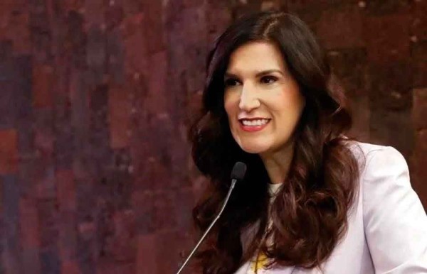 Resiste Morena dar a Kenia López presidencia legislativa