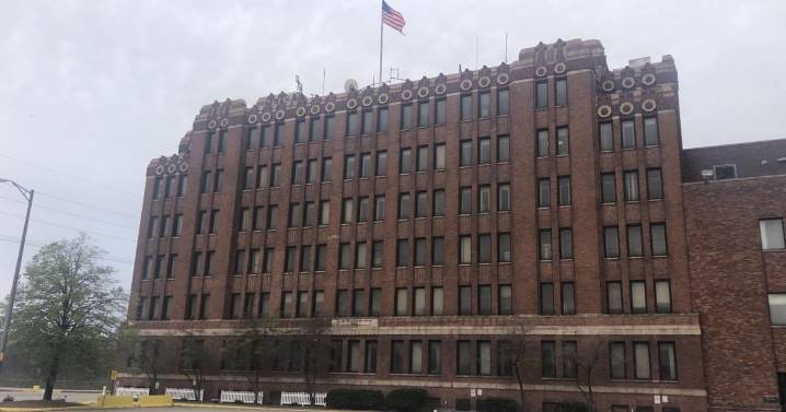 Davich: Mill worker pensioner: 'This is not the way I envisioned retirement'