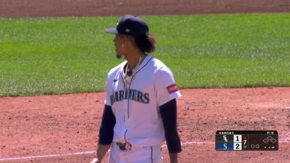 Canzone hits walk-off single in 11th and Mariners top White Sox 4