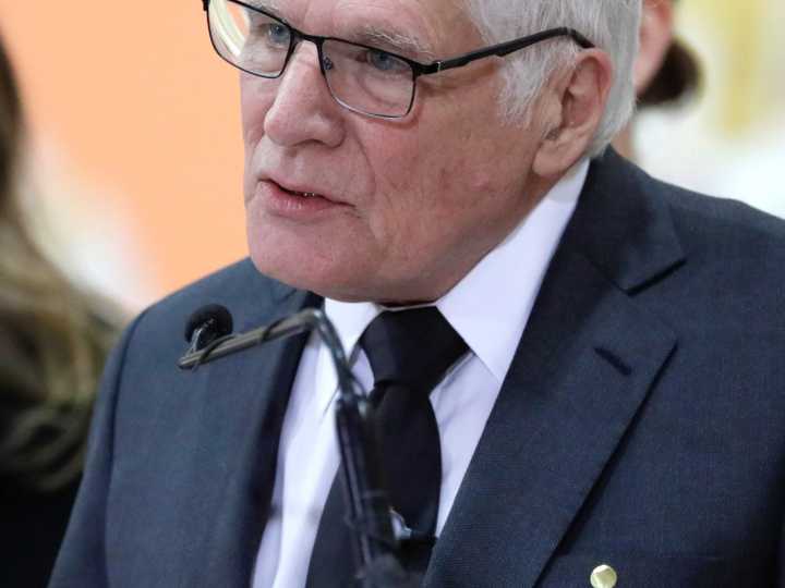 Tras la muerte de Miguel Uribe Turbay, su padre será precandidato presidencial en Colombia