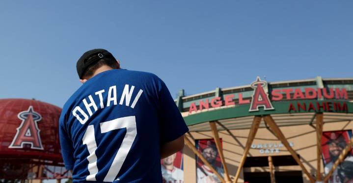 Dodgers vs. Angels game V chat