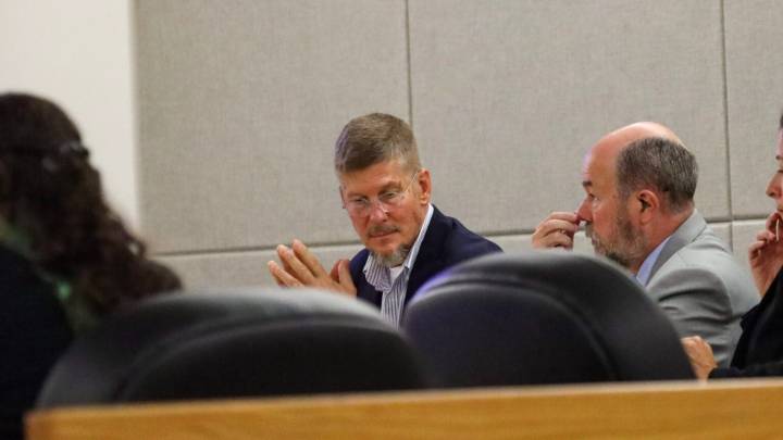 Former Juneau chiropractor accused of sexual assault takes the stand