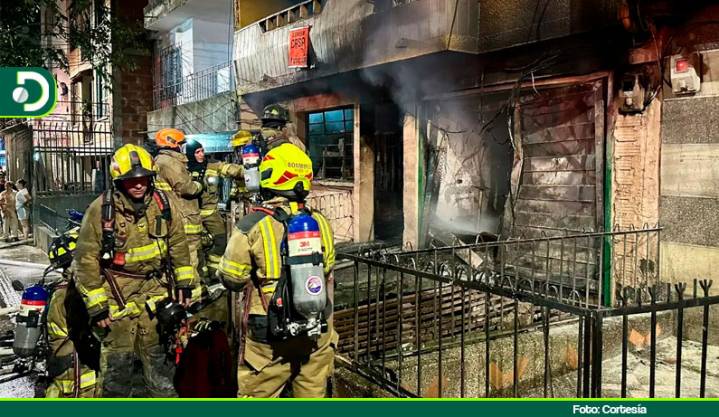 Tragedia en Medellín: incendio en una vivienda dejó sin vida a un hombre con movilidad reducida y a sus dos mascotas