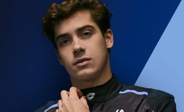Merchandising no oficial de Colapinto: la nueva plataforma de Renault