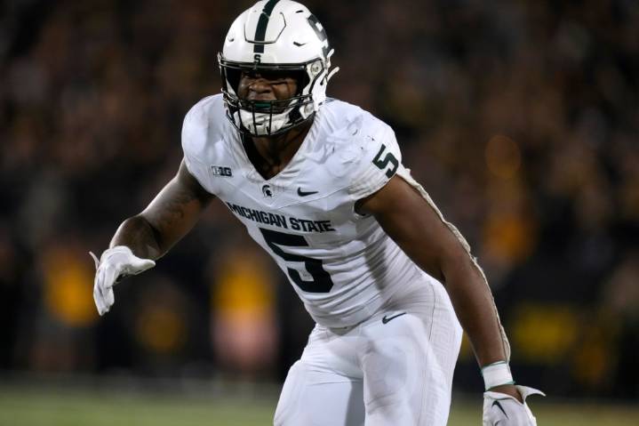 ‘A Jesus revolution’: Bible study group bringing Michigan State football together