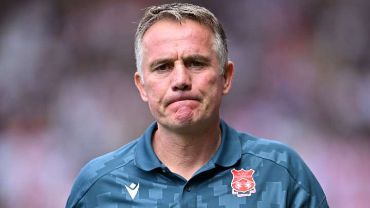 Wrexham in double blow as boss Phil Parkinson fears summer signing has suffered ligament damage