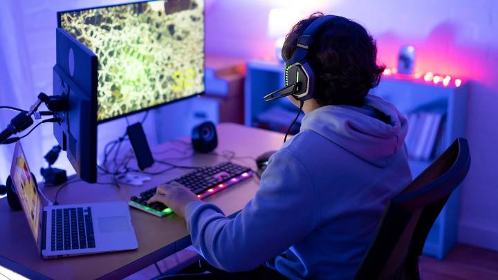 Si está pensando en volverse un gamer profesional, esta es la inversión mínima que debería hacer para empezar con éxito