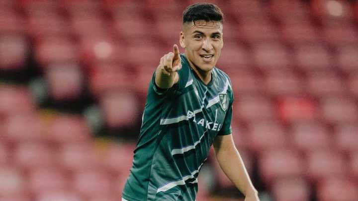 [VIDEO] Marcelino Núñez anotó un golazo para Norwich ante Watford en la Copa de la Liga