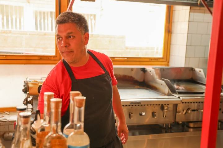 De Oaxaca a Jerusalén: Mexicano encanta con sus tacos en Medio Oriente